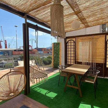 Giu Al Porto Apartment Salerno Bagian luar foto