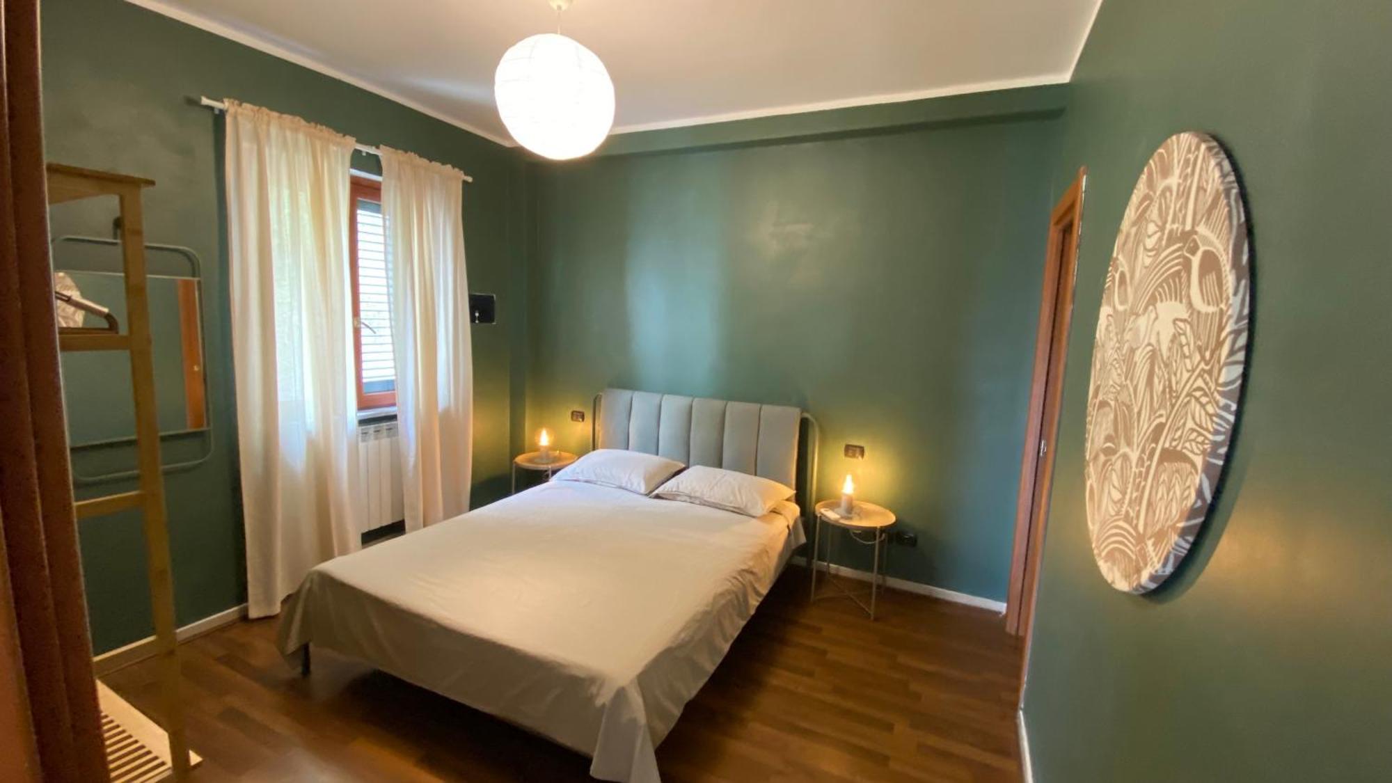 Giu Al Porto Apartment Salerno Bagian luar foto
