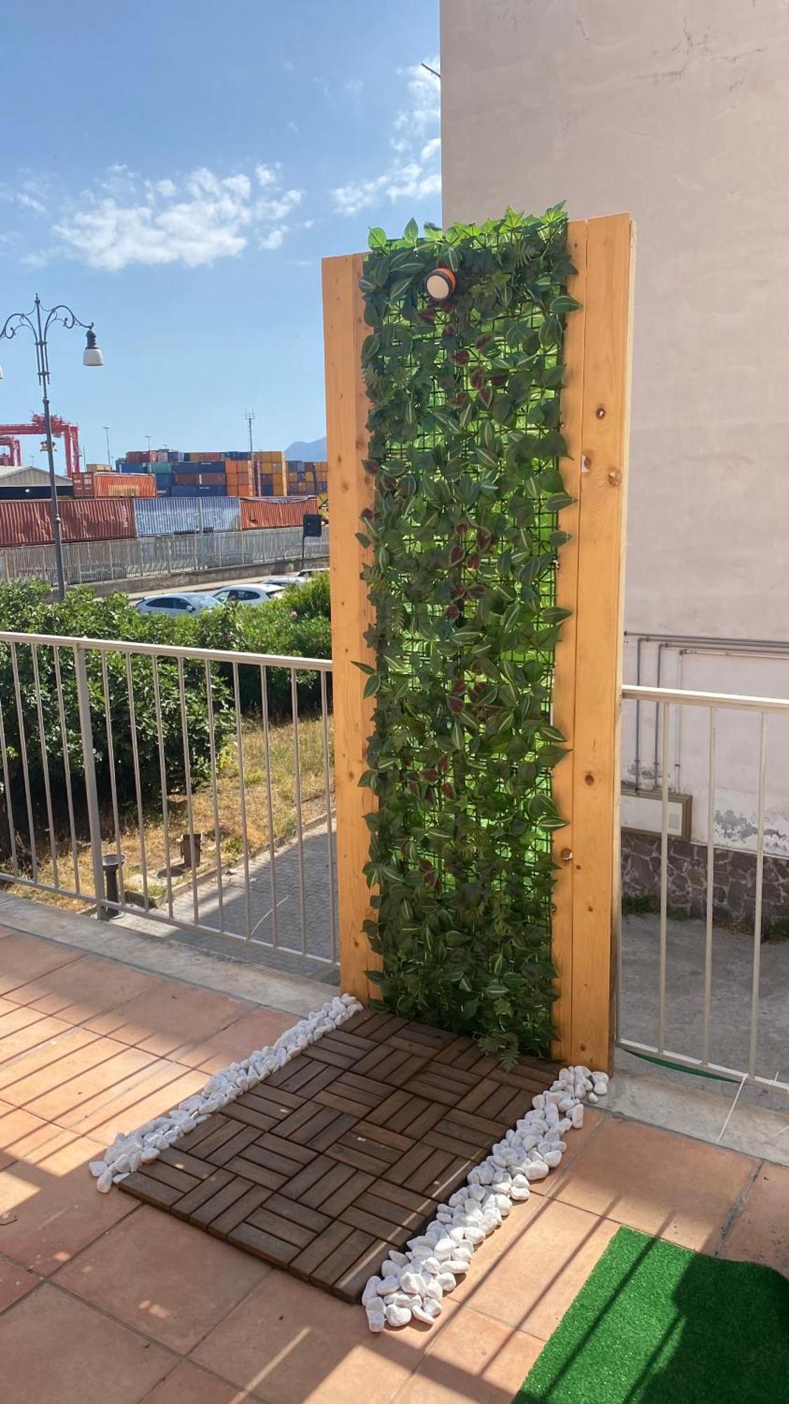 Giu Al Porto Apartment Salerno Bagian luar foto