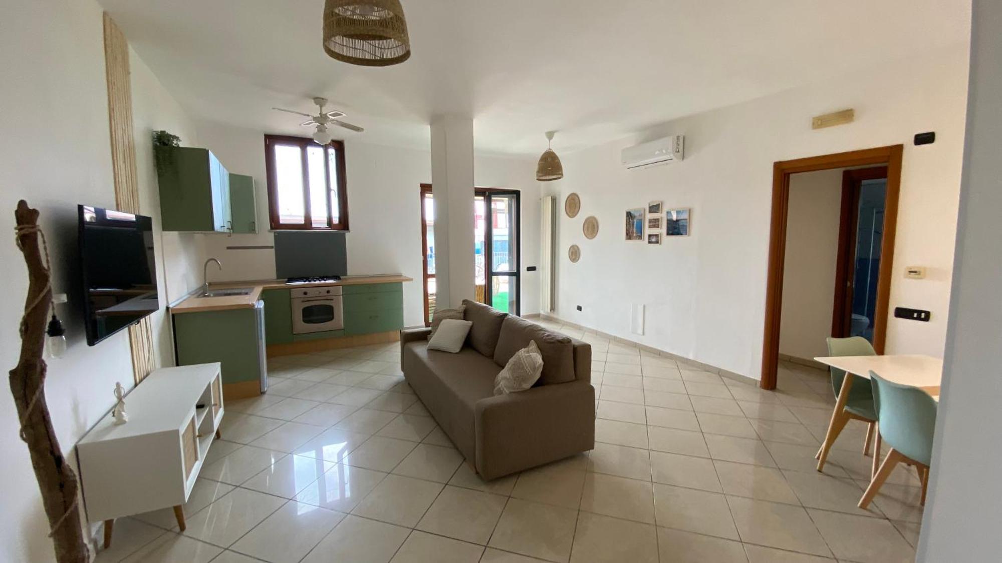 Giu Al Porto Apartment Salerno Bagian luar foto
